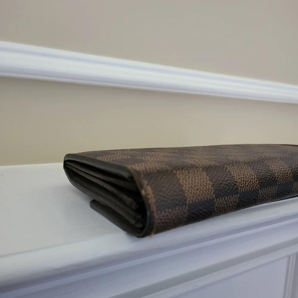 Louis Vuitton Damier Ebene Sarah Wallet..Authentic,  Spain 2006..